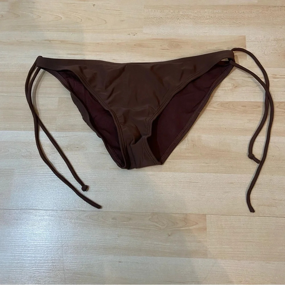 ๐ฅ5/$25 Ardene womenโs string bikini swimsuit bathing suit bottomsโ size sm